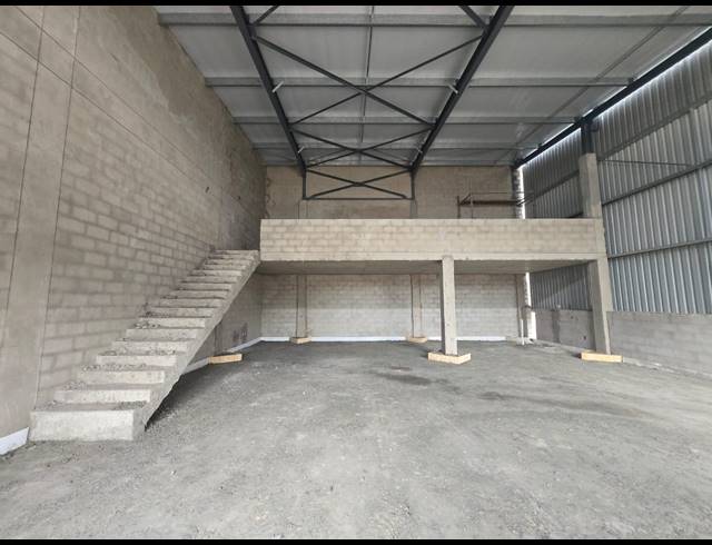 374M² INDUSTRIAL YARD TO LET IN BALLITO CENTRAL